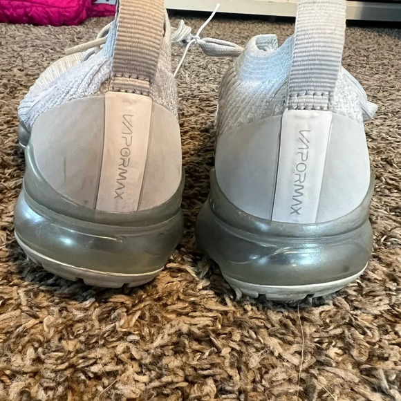 Nike Vapormax - Picture 2 of 5